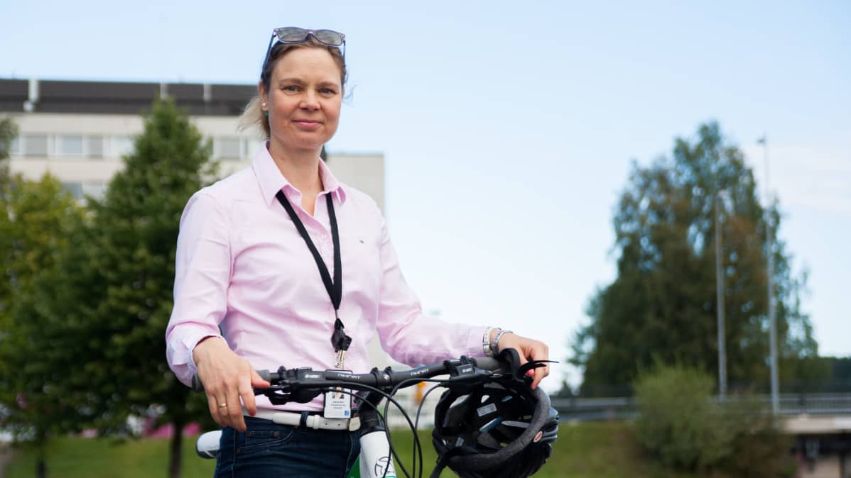Kajaanilainen liikuntatieteen tohtori ja liikunnanopettaja Jaana Kari.