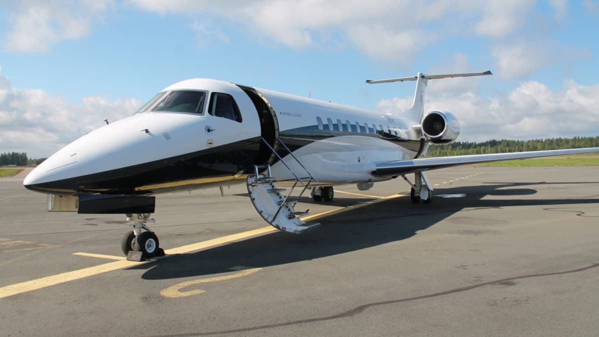 Liikesuihkukone businesslento embraer lappeenranta