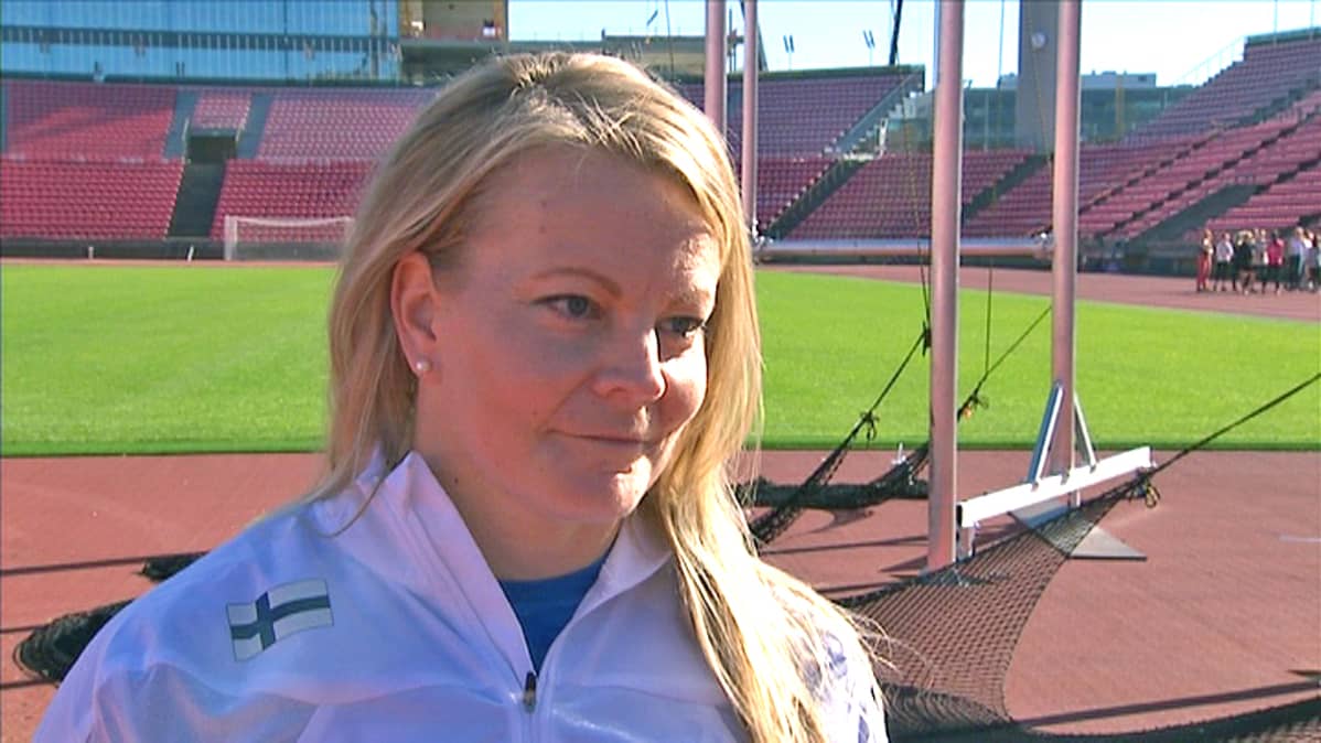 Tanja Komulainen Ratinan stadionilla.