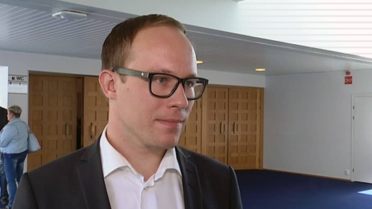 Mehiläisen palvelujohtaja Lasse Männistö