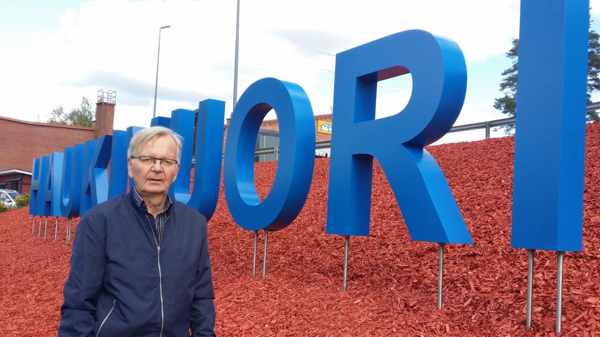 Leo Laukkanen toimii Haukivuoren aluejohtokunnan puheenjohtajana.
