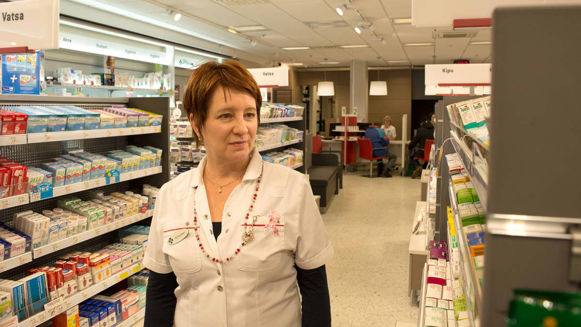 Apteekkari Merja Niskanen.