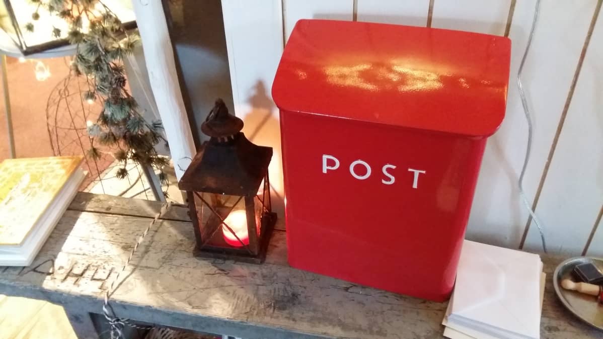 Lasten piirustukset lähtivät Korvatunturille