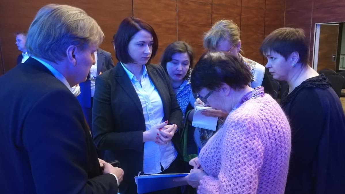 Imatran kaupunginjohtaja ja median edustajia Pietarissa 7. joulukuuta 2016.