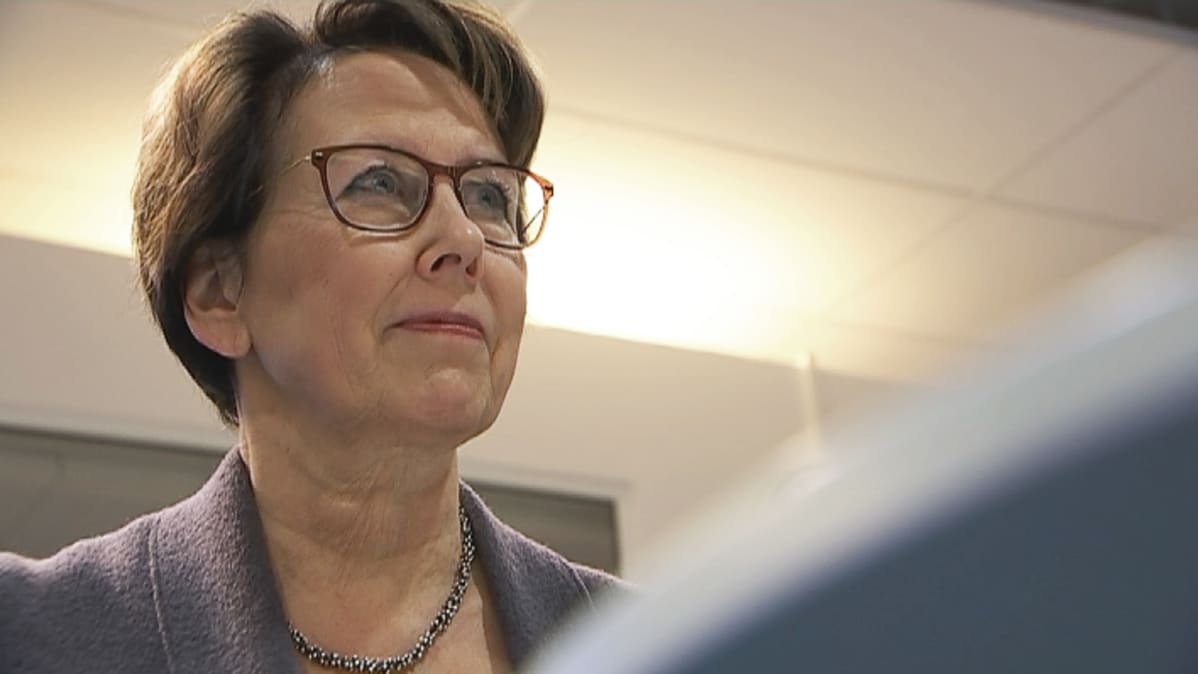 Leila Kostiainen.