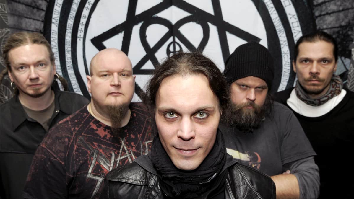 HIM-yhtye kuvattuna maaliskuussa 2013.