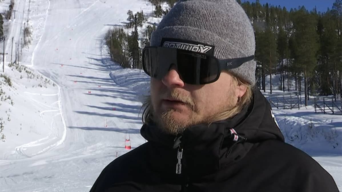 Valmentaja Juha Tenhunen