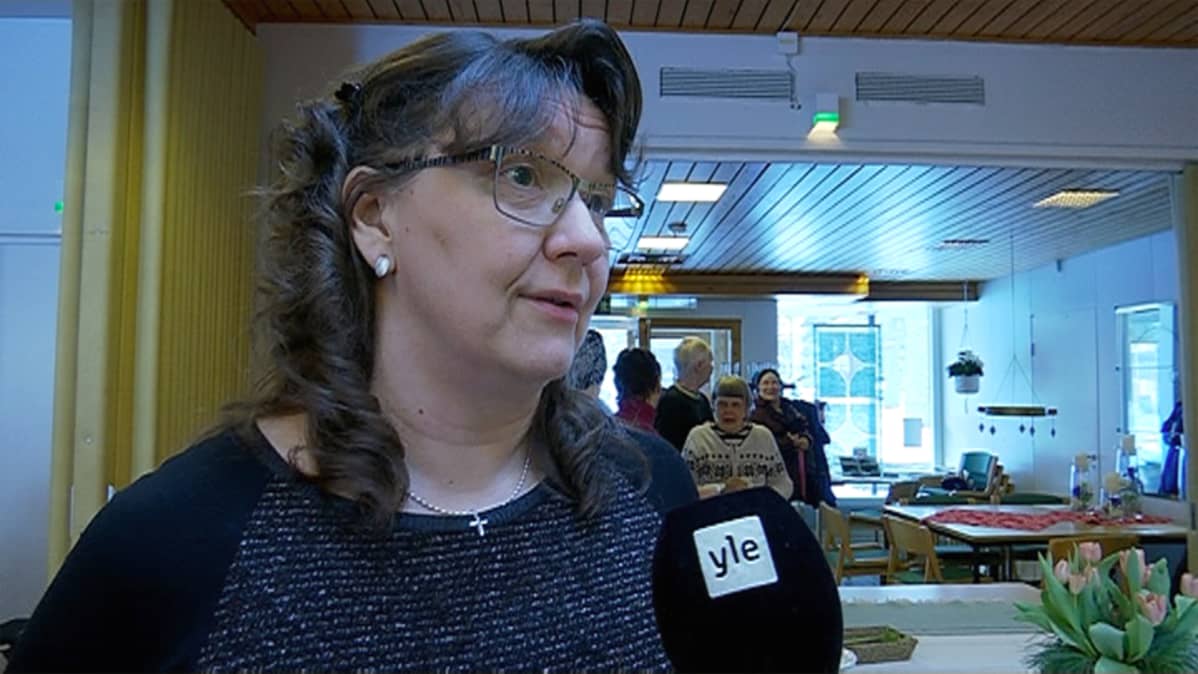 Diakoni Jaana Muurikainen