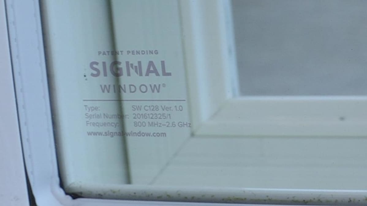 Ikkunan alalaidassa on merkintä Signal Window