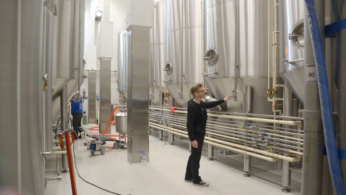 Tornion Panimo 12 000 litran käymistankit.