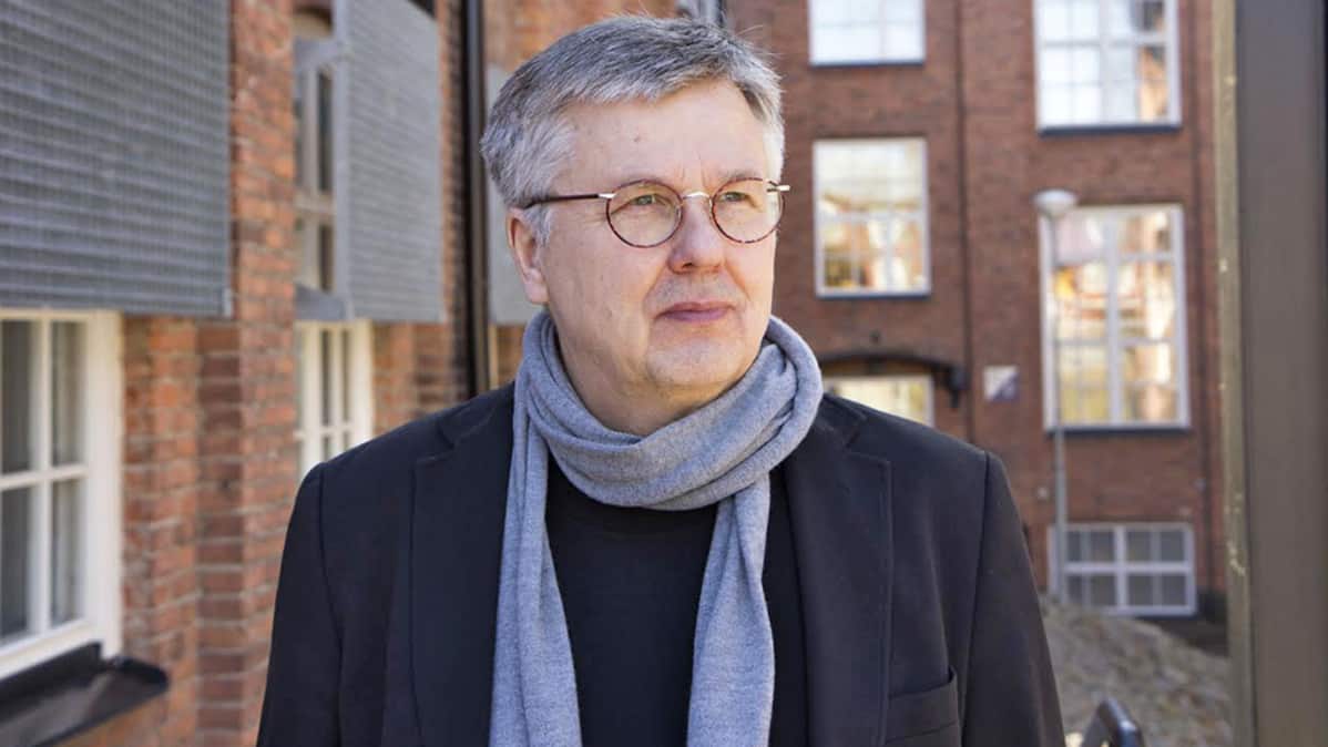 Julkisjohtamisen professori Ari Salminen Vaasan yliopistosta.