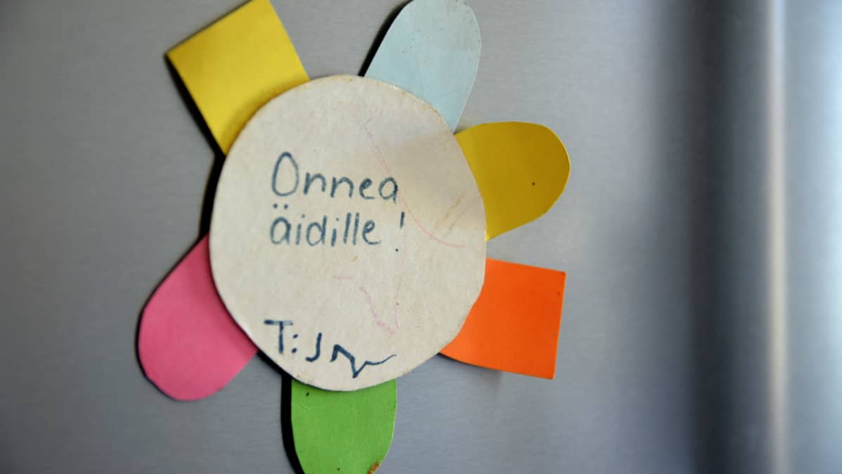 Onnittelukortti äidille.