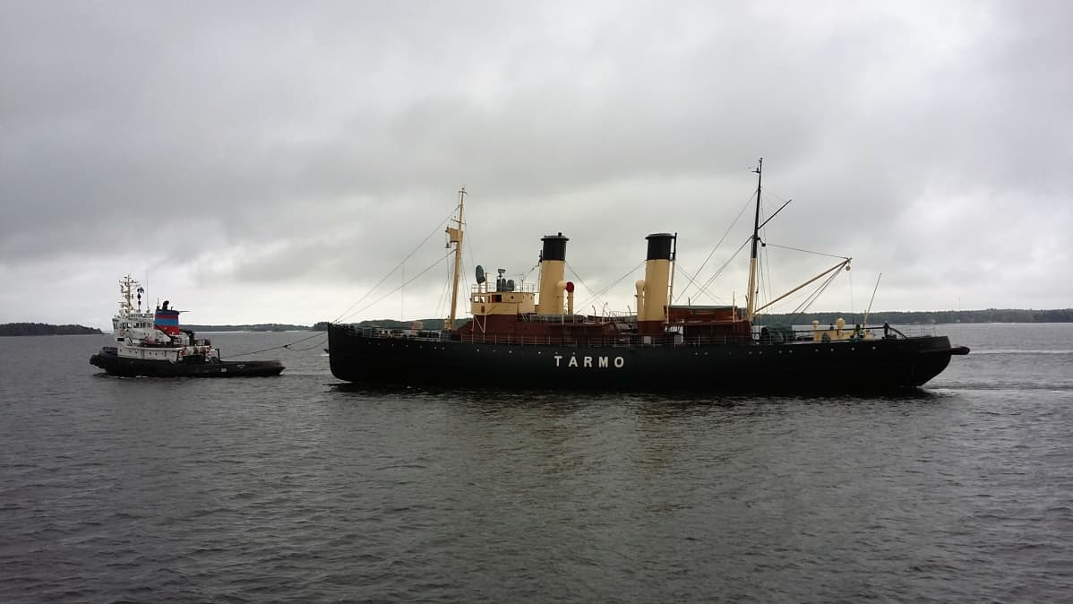 Jäänmurtaja Tarmo.