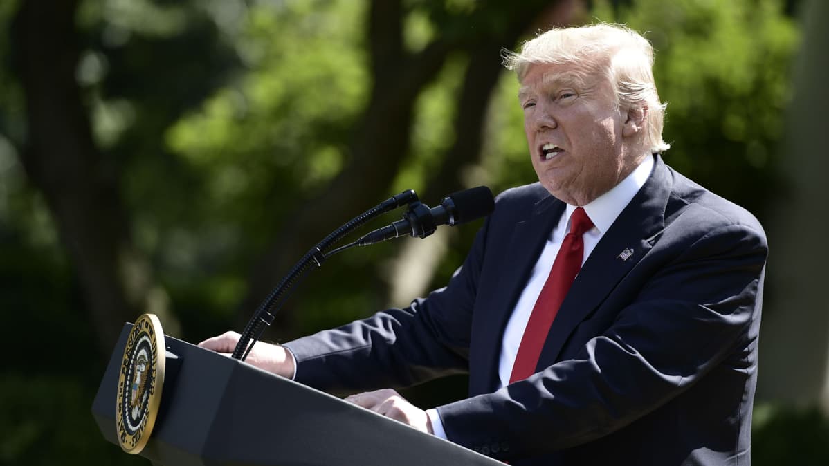 Yhdysvaltain presidentti Donald Trump ilmoitti USA:n vetäytyvän Pariisin ilmastosopimuksesta Valkoisen talon ruusupuutarhassa 1. kesäkuuta 2017.