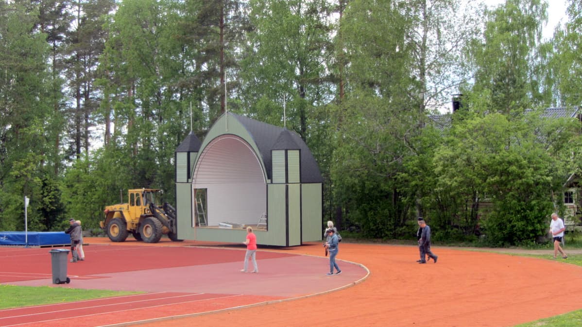 Lemin laululava vedetään paikoileen