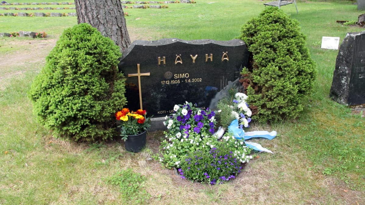 Simo Häyhän hauta