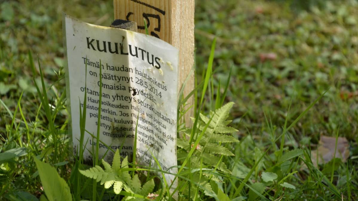 Kuulutus hautaoikeuden päättymisestä.