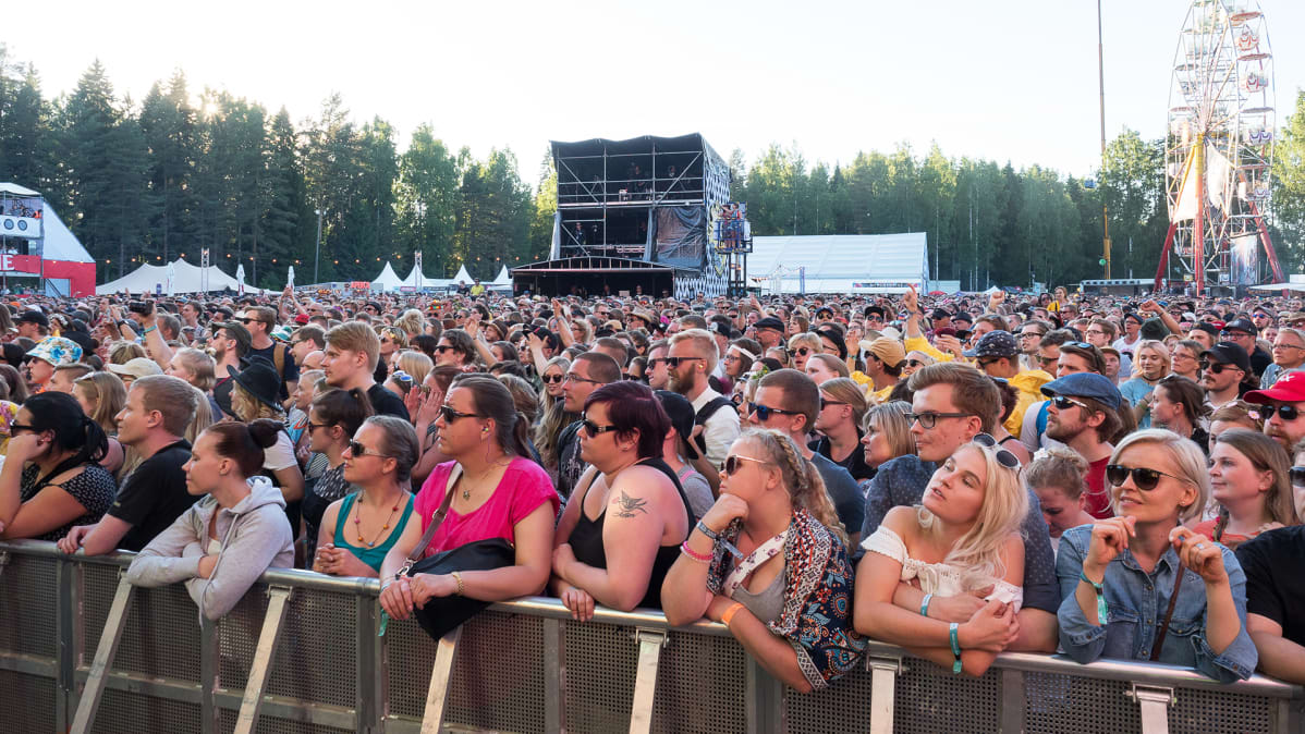 Ultra Bra esiintyi Provinssi-festivaaleilla Seinäjoella