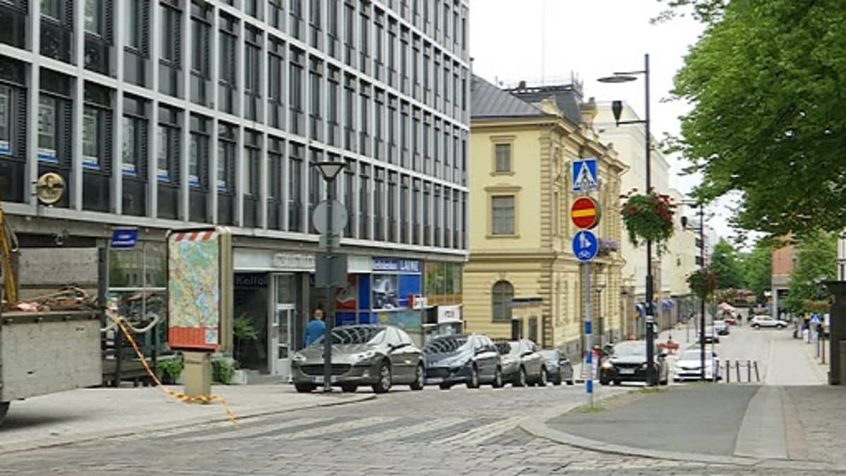 Raatihuoneenkatu kesällä 2017