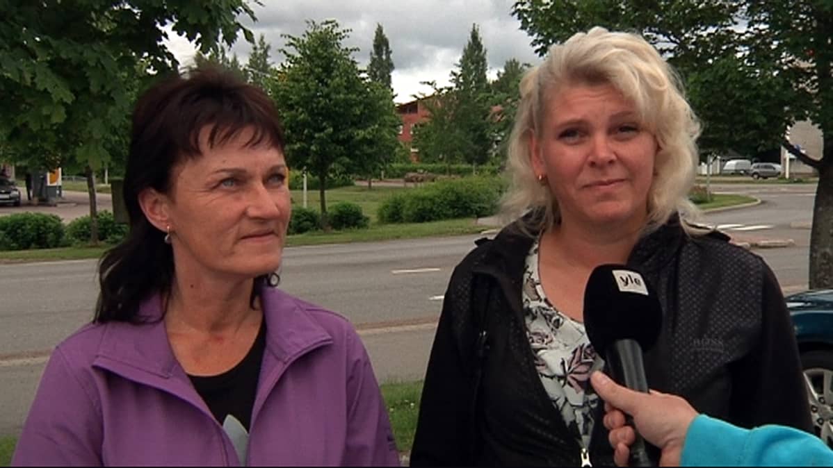 Voikkaalaiset yrittäjät Tiina Wennqvist ja Sari Nurmi.