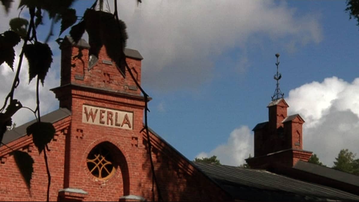 Verlan tehdasmuseon "tornissa" lukee Werla