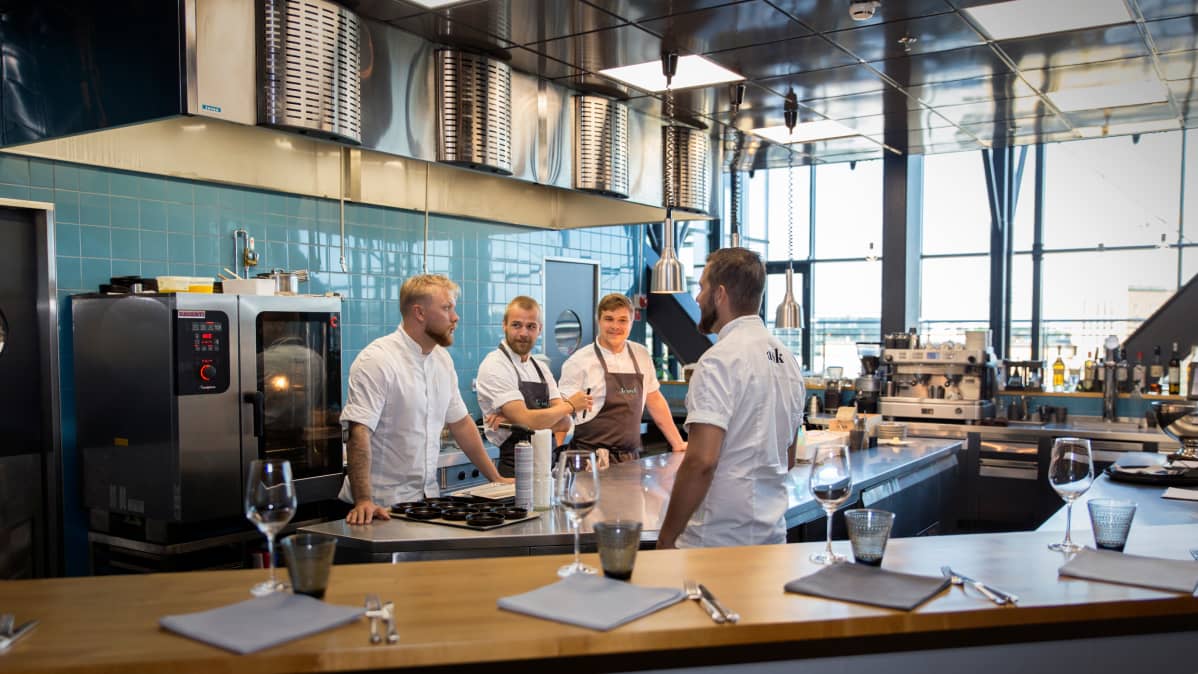 Ravintola Jordin henkilökuntaa.
