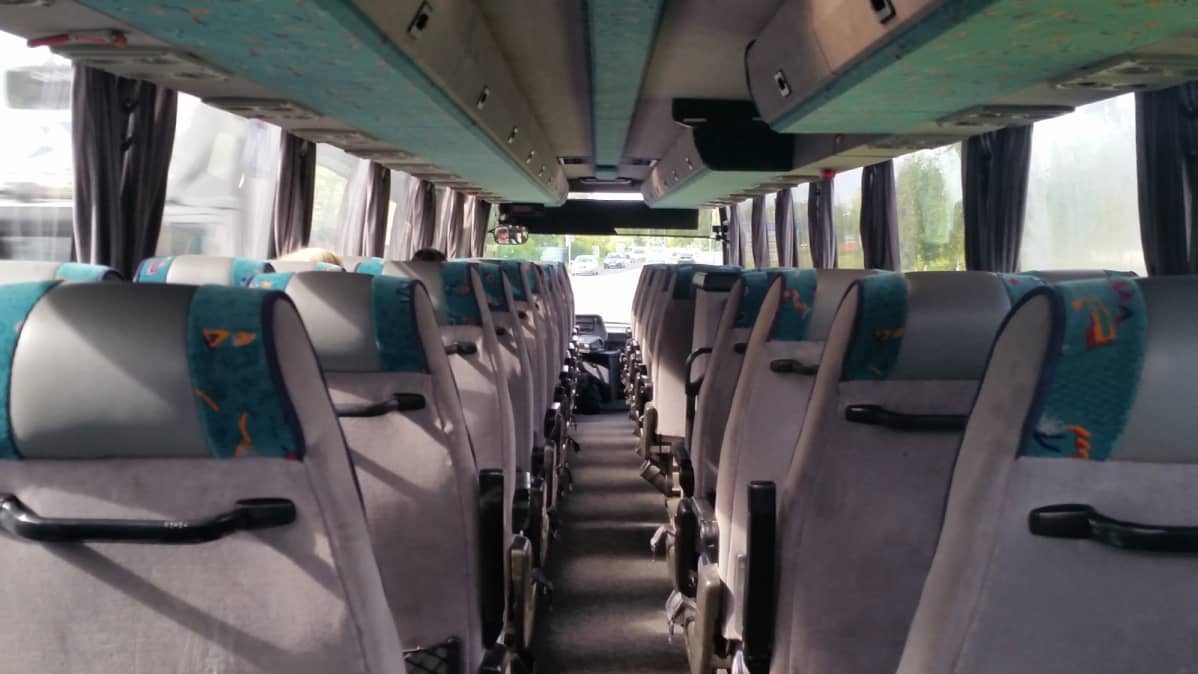 Bussin sisäkuva.