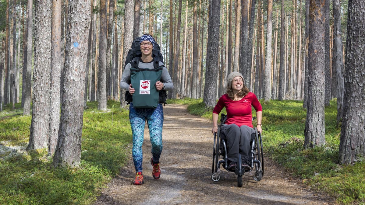 Sasa Dolinsek ja Helen Smith Rokuan kansallispuistossa