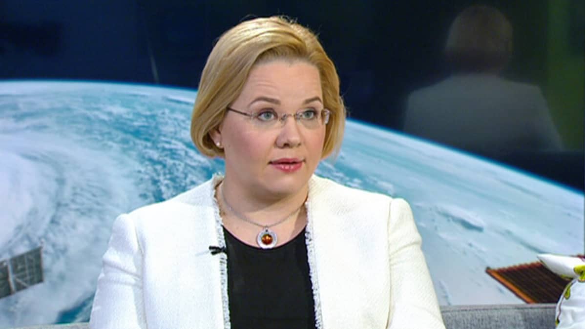 Avaruusfysiikan professori Minna Palmroth.