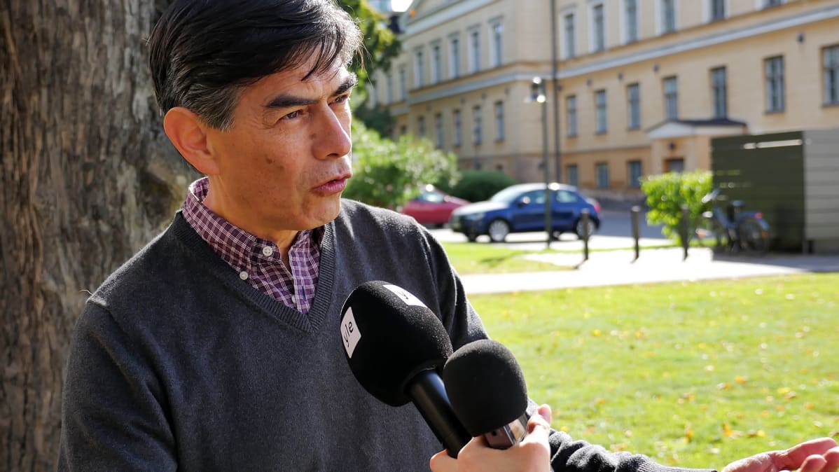 Helsingin yliopiston vieraileva tutkija Mauricio Romero Vidal
