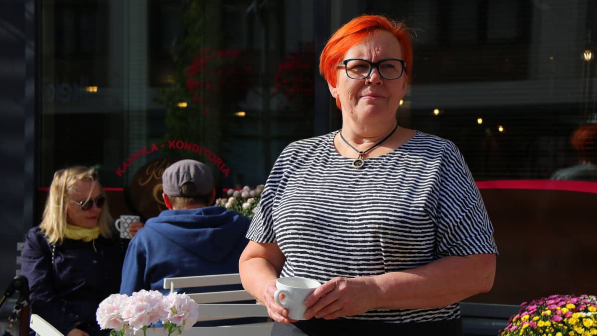 Kahvila-konditoria Kahvionnin yrittäjä Leila Kankkunen.