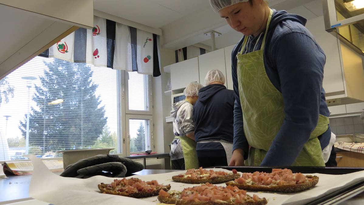 Lämpimiä voileipiä uunipelillä