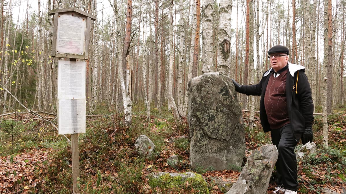 Harrastajahistorioitsija Sulevi Juhola.
