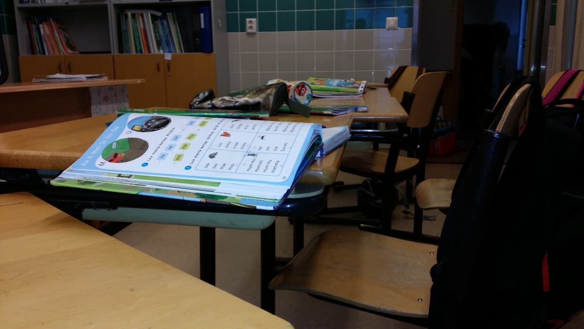 Opiskelutiloja Herralan koulussa Ilmajoella.