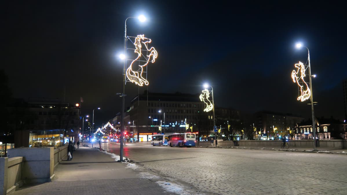 Hämeensilta ilman veistoksia