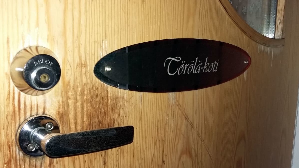 Ovikyltti SOS-lapsikylässä