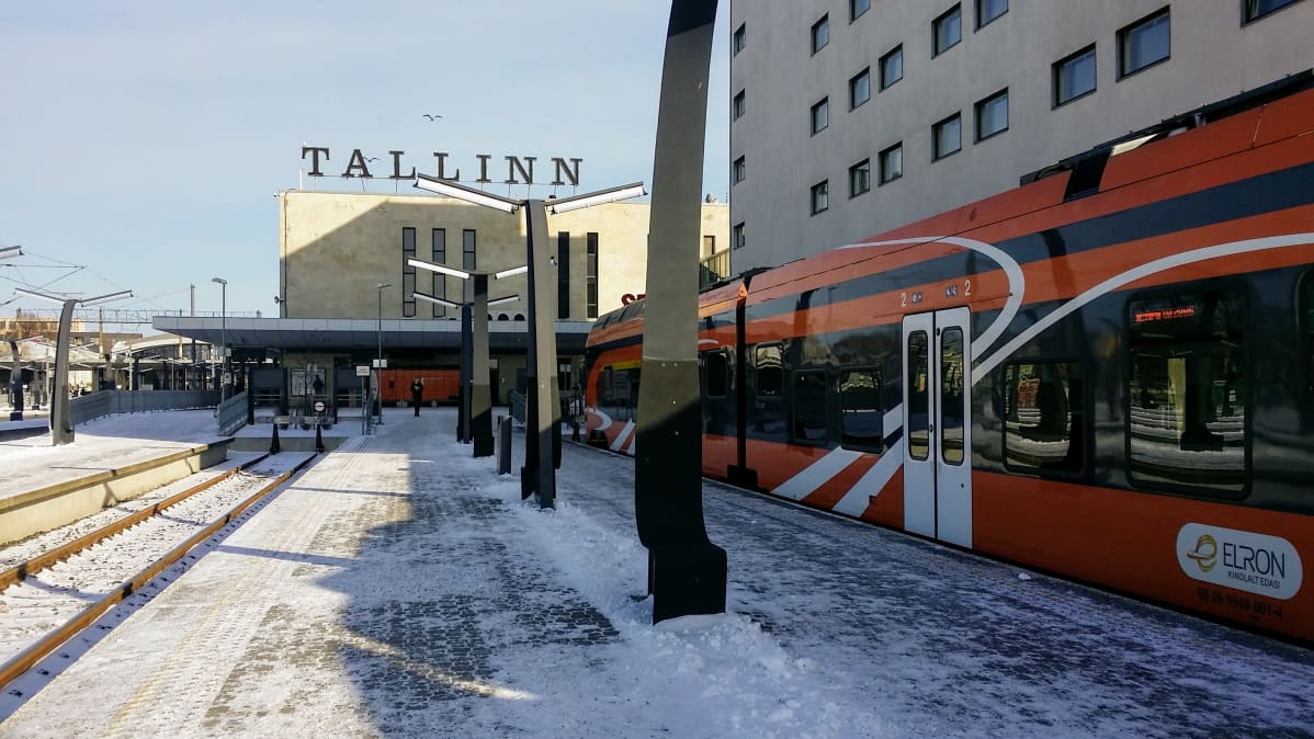 tallinna tallinn rautatieasema balti jaam elron rautatiet viro eesti estonia
