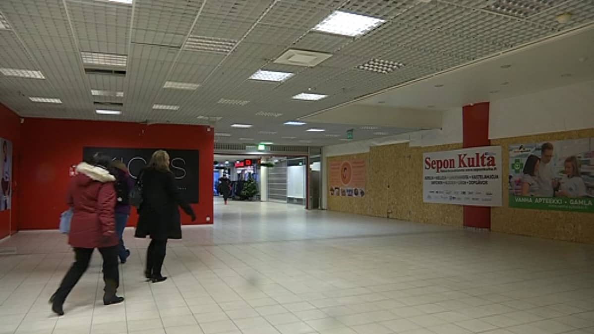 Anttilan tyhjiksi jättämiin tiloihin tulee mm.muotiliike Halonen.
