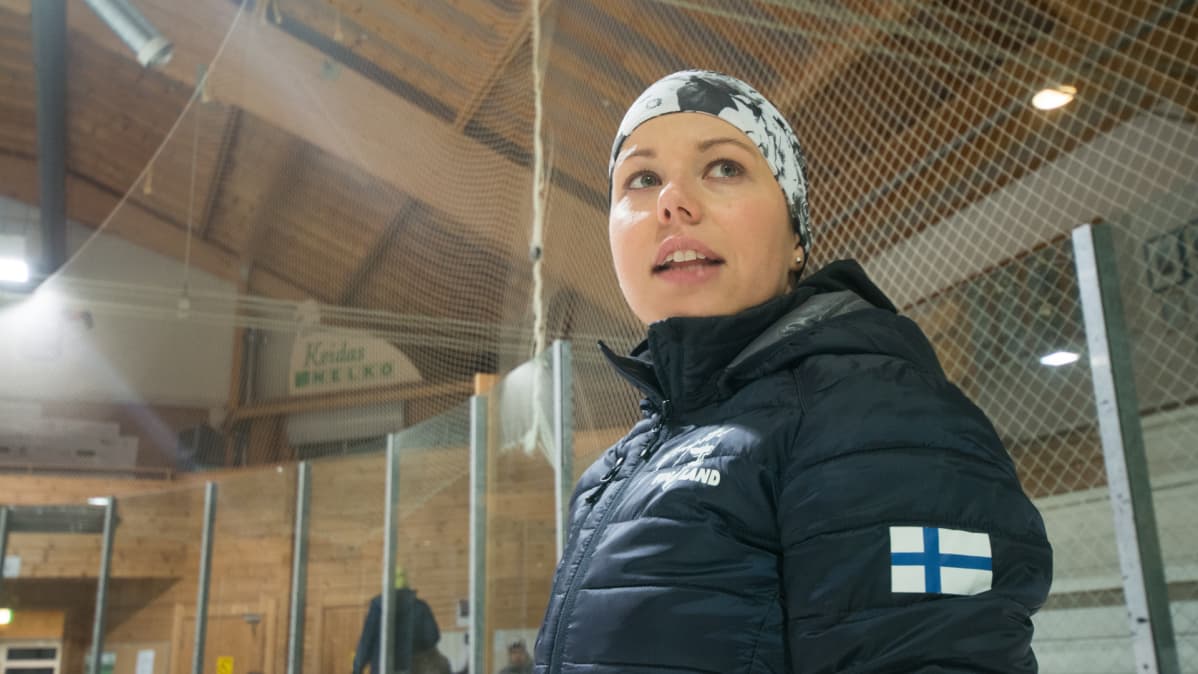 Anne Pohjola Lapinlahden jäähallissa