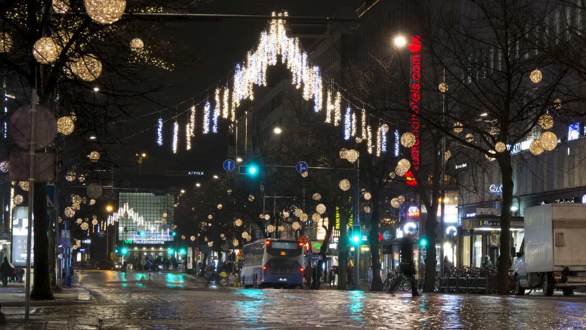 Hämeenkadun valoteoksia