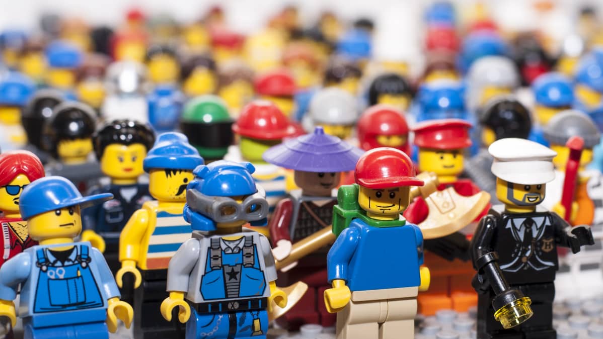Paljon Lego-ukkoja