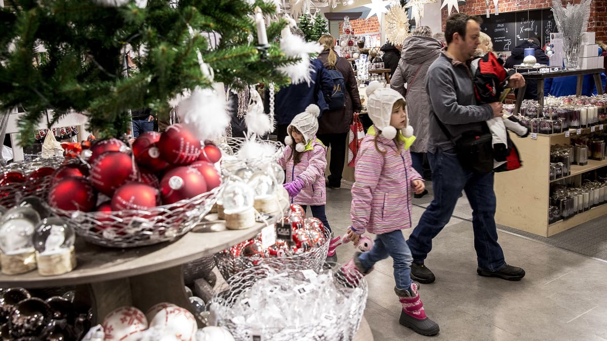 Joulukoristeita Stockmannin tavaratalossa