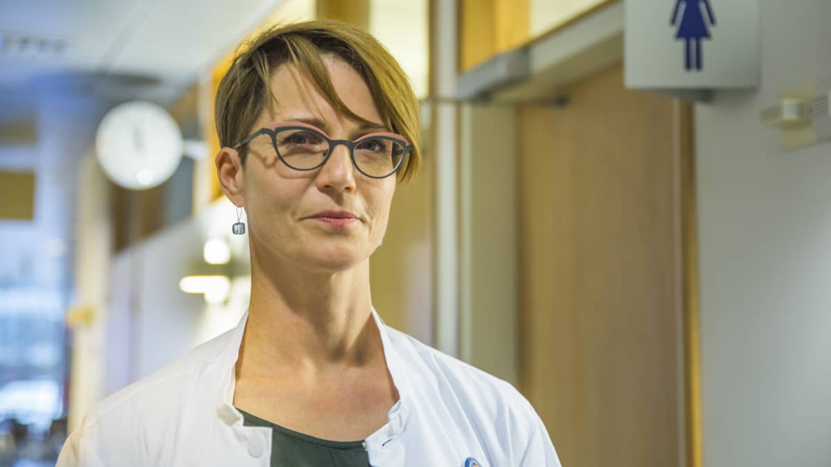 Ylilääkäri Laura Pikkarainen