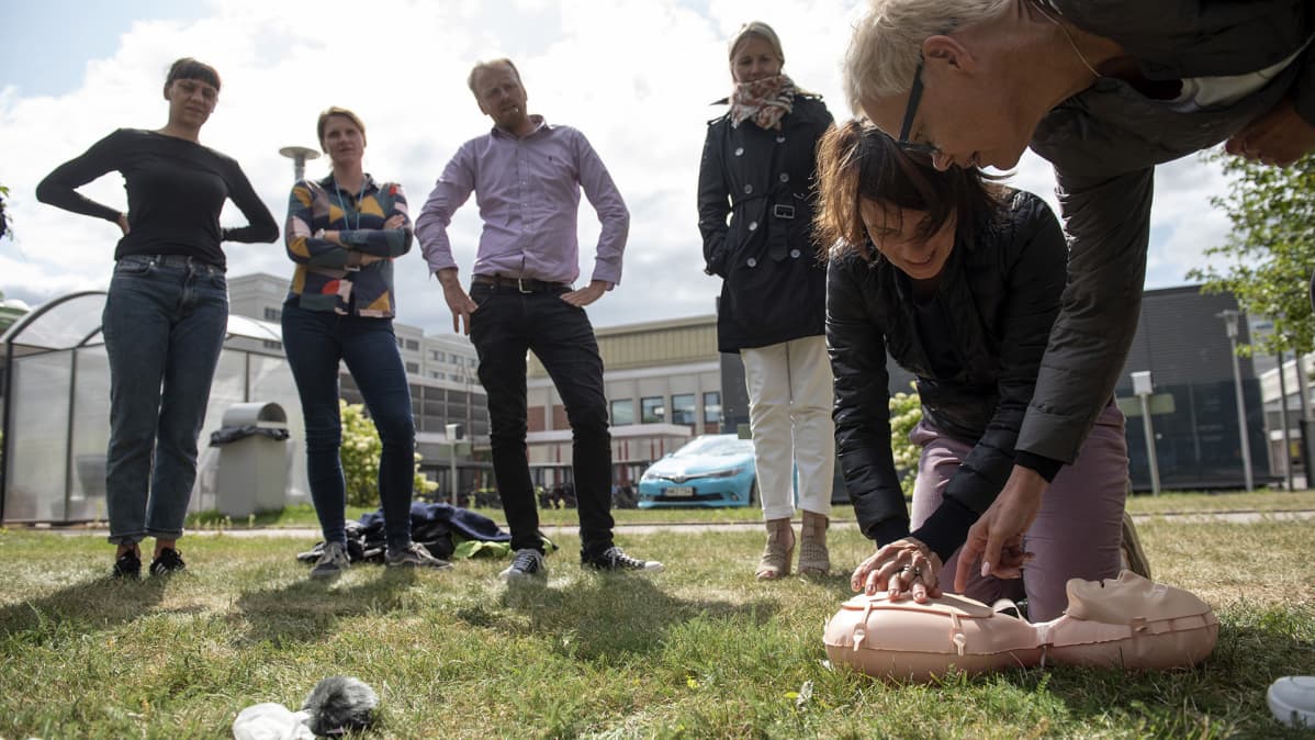 Ulkomaankirjeenvaihtajat turvallisuuskoulutuksessa 2019
