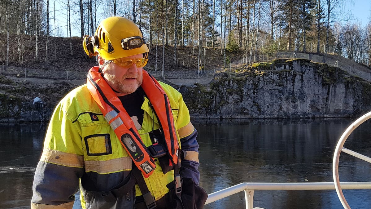 Kanavan huoltomies Pekka Lehtipuro