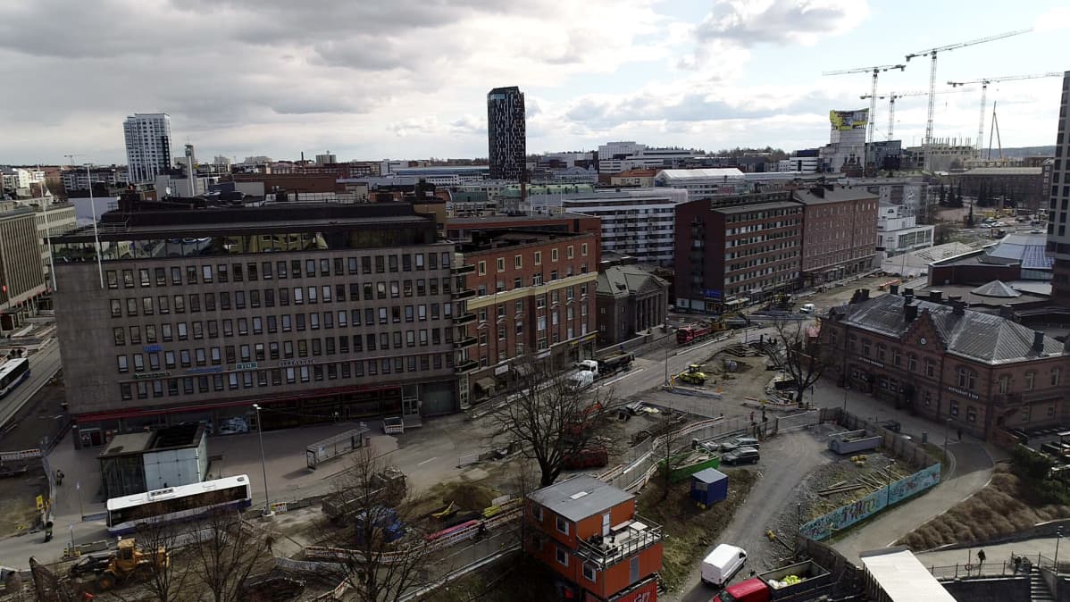 Raitiotietyömaa Hatanpään valtatiellä
