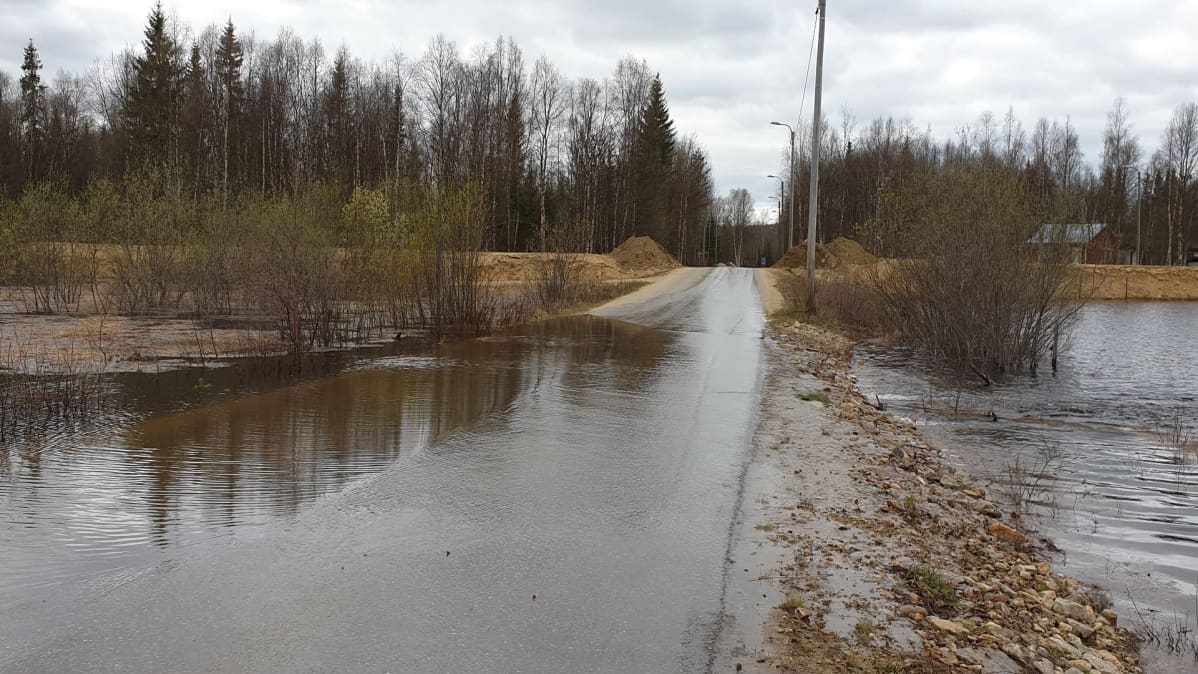 Ivalojoki tulvii