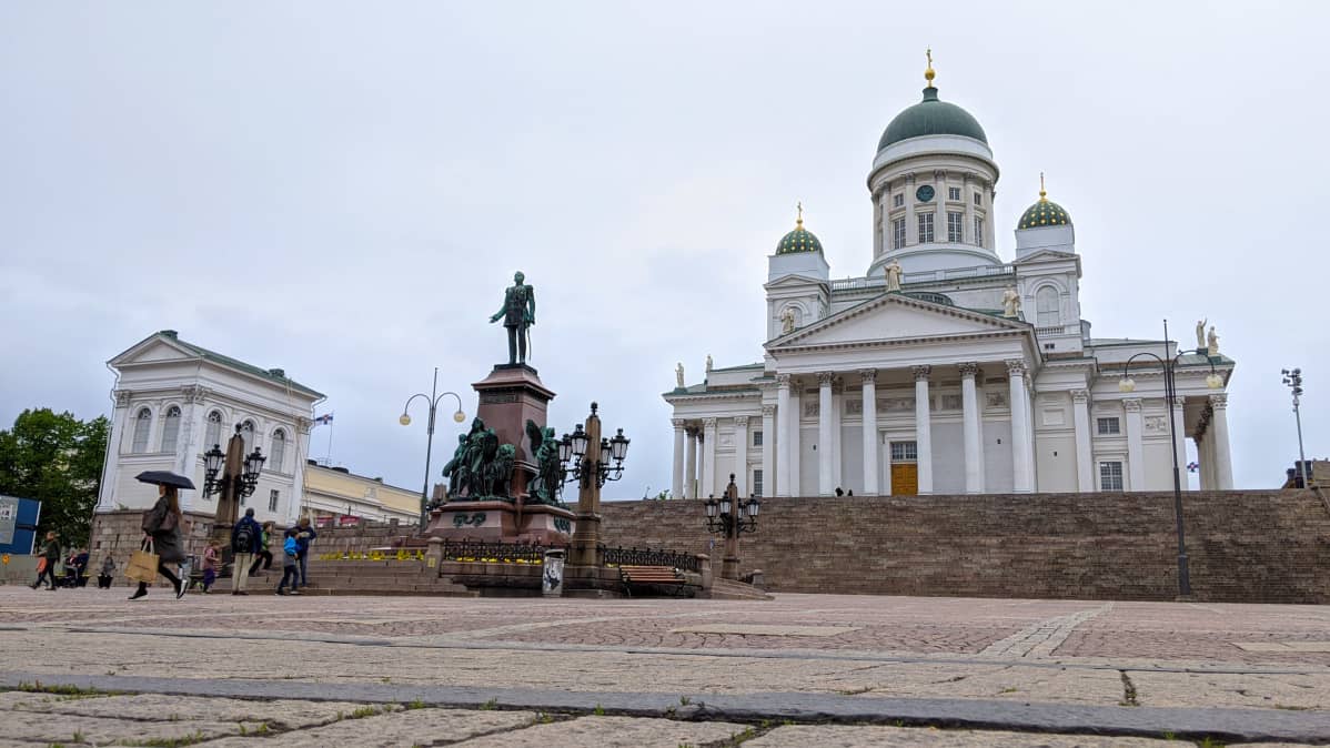 Tyhjä senaatintori.
