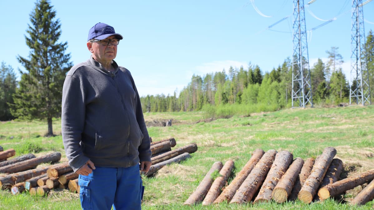 Antero Juhon maille Ylitornion Vuennonkoskelle on tulossa toinenkin voimalinja Suomen ja Ruotsin välistä sähkönsiirtoa varten.
