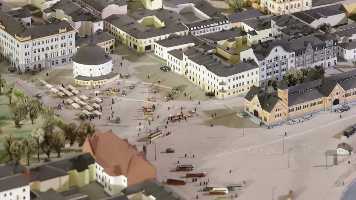 Viipurin pyöreän tornin pienoismalli Etelä-karjalan museossa